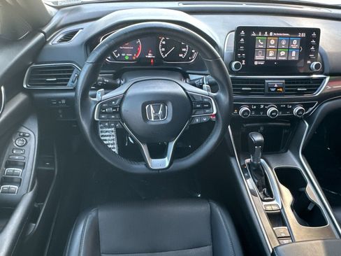 Used 2018 Honda Accord Sport image 14