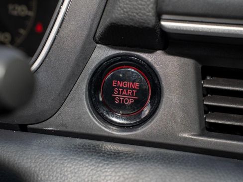 Certified 2024 Honda Pilot EX-L image 35