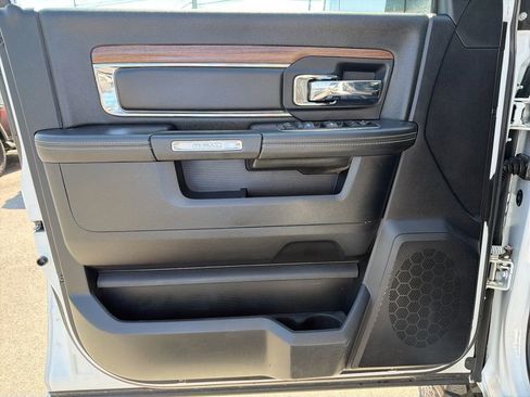 Used 2015 RAM 2500 Laramie w/ Protection Group image 31
