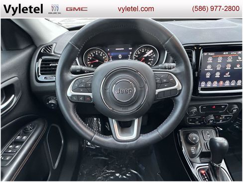 Used 2020 Jeep Compass Limited w/ Rear Convenience Group image 15