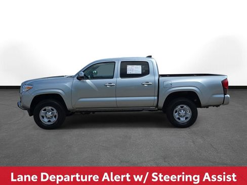 Certified 2022 Toyota Tacoma SR AWD/4WD image 10