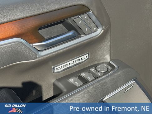 Certified 2025 GMC Sierra 1500 Denali w/ Denali Reserve Package AWD/4WD image 15