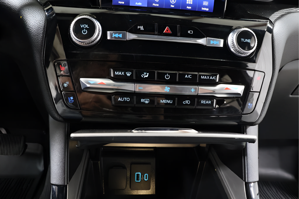 Used 2023 Ford Explorer ST w/ Technology Package AWD/4WD image 26