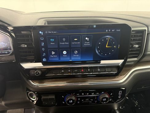 Used 2024 Chevrolet Silverado 1500 RST AWD/4WD image 19