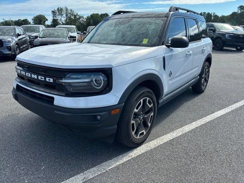 Certified 2023 Ford Bronco Sport Outer Banks w/ Tech Package AWD/4WD image 2
