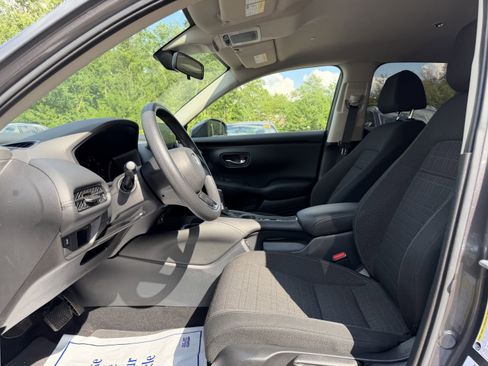 Used 2024 Honda HR-V LX image 13