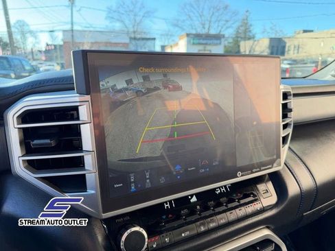 Used 2022 Toyota Tundra Platinum image 42