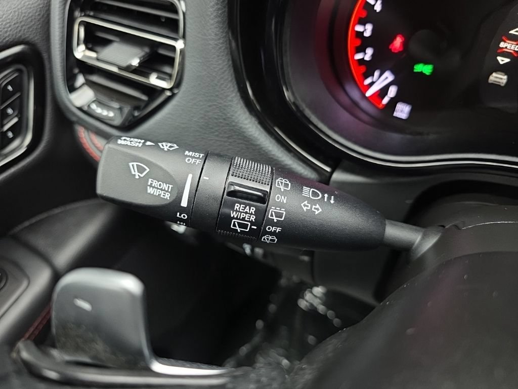 Used 2025 Dodge Durango R/T AWD/4WD image 29