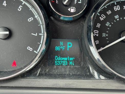 Used 2013 Chevrolet Captiva Sport LTZ FWD image 18