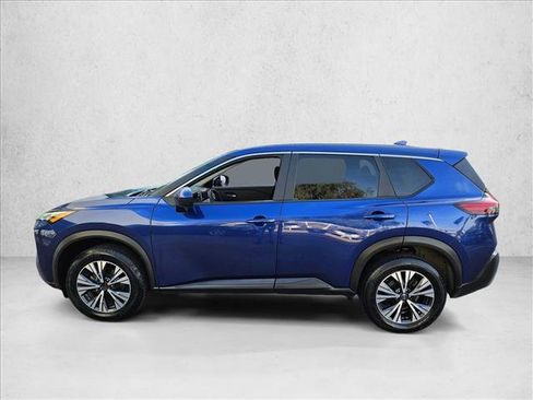 Used 2023 Nissan Rogue SV image 9