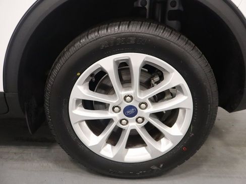 Used 2022 Ford Escape SE FWD image 26