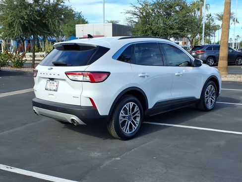 Used 2020 Ford Escape SEL image 8