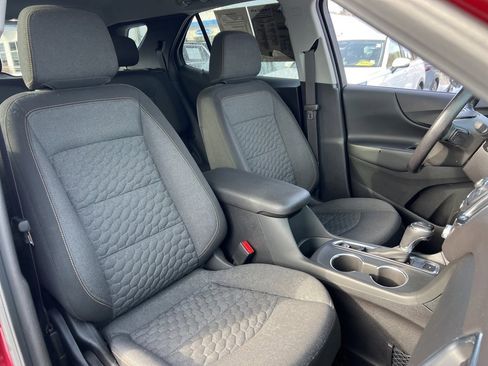 Used 2018 Chevrolet Equinox LT image 27