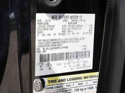 Used 2014 Lincoln Navigator 4WD image 25