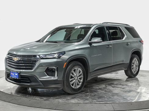 Used 2023 Chevrolet Traverse LT w/ LPO, Floor Liner Package AWD/4WD image 1