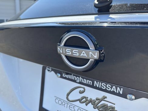 Used 2025 Nissan Kicks SV AWD/4WD image 10