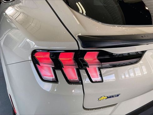 Used 2025 Ford Mustang Mach-E Premium image 31