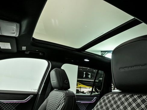 New 2026 GMC Acadia Denali w/ Super Cruise Package image 9