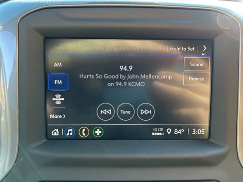 Used 2024 Chevrolet Silverado 2500 Custom w/ Custom Convenience Package image 24