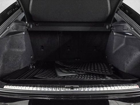 Used 2022 Audi Q3 2.0T Premium Plus image 6