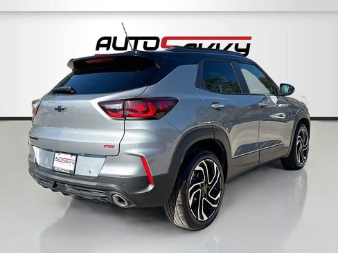 Used 2025 Chevrolet TrailBlazer RS w/ Convenience Package image 7