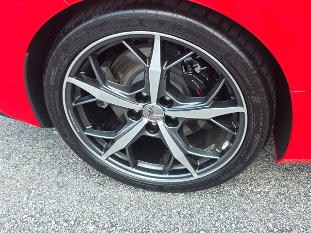 Used 2022 Chevrolet Corvette Stingray Premium Conv w/ Z51 Performance Package RWD image 10
