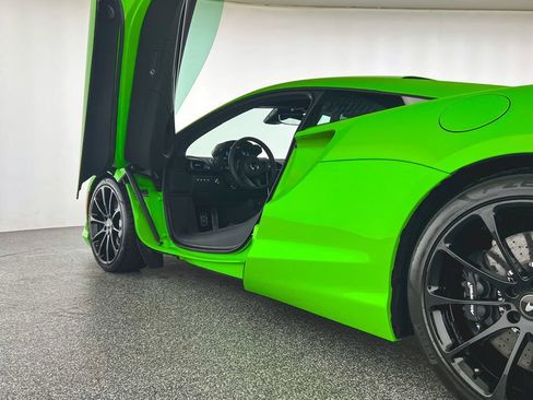 New 2025 McLaren Artura image 44