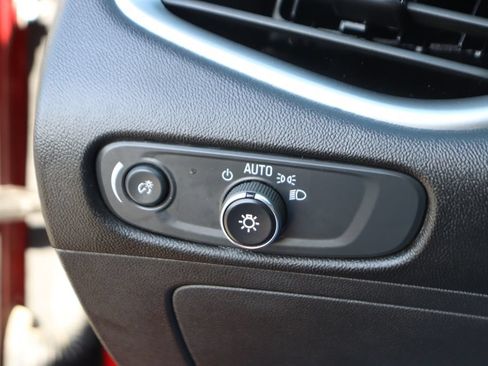Used 2024 Chevrolet Malibu LT FWD image 18