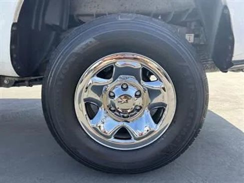 Used 2020 Toyota Tacoma SR image 21