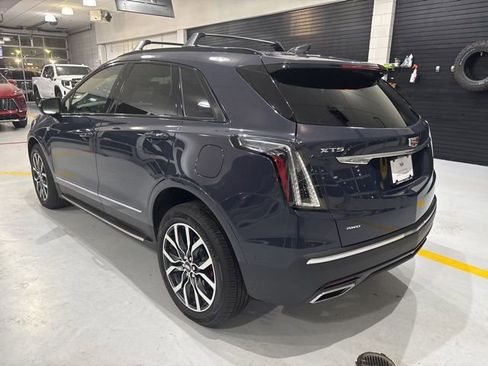 Certified 2025 Cadillac XT5 Sportv w/ Technology Package AWD/4WD image 3