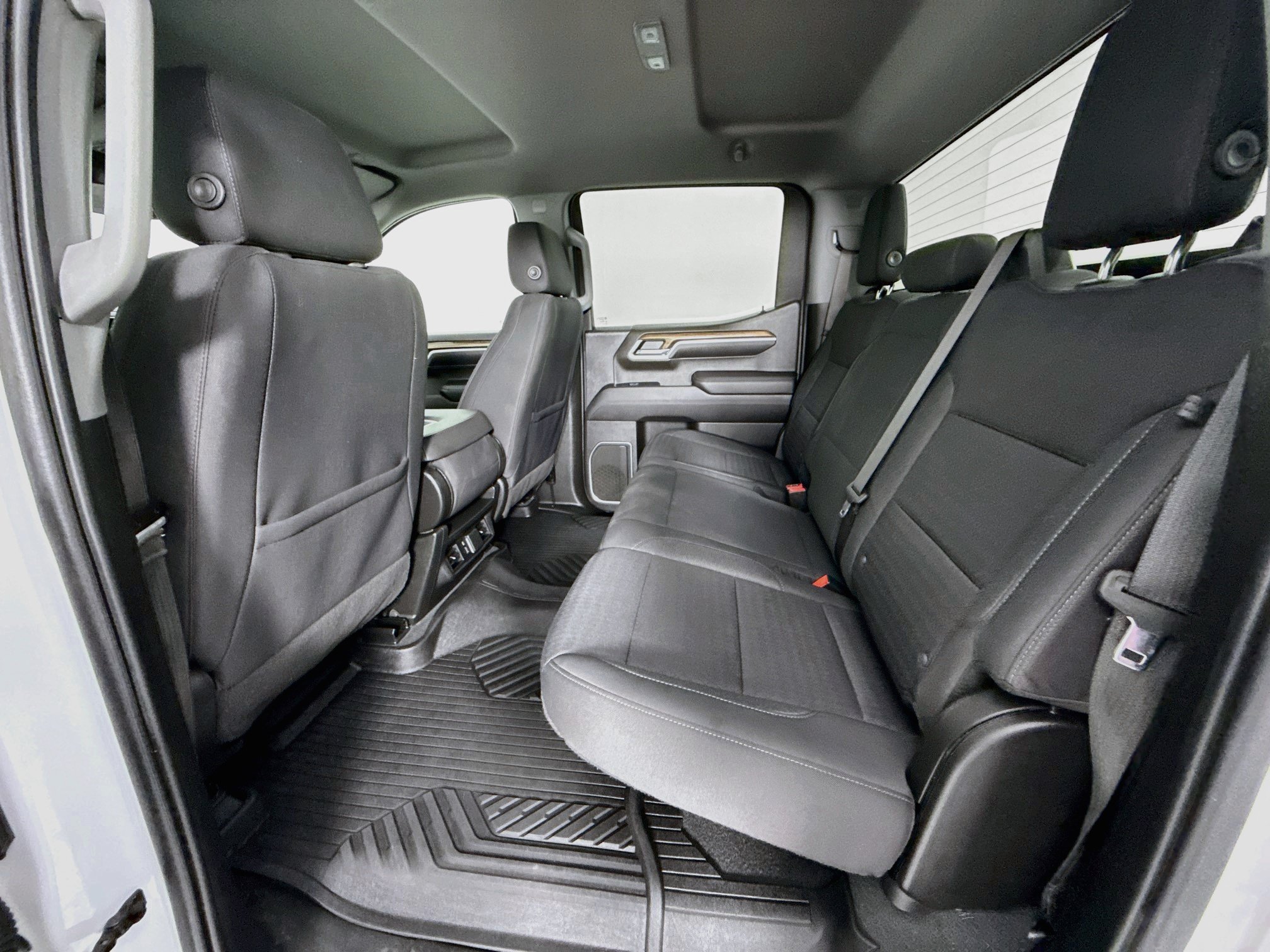 Certified 2022 Chevrolet Silverado 1500 RST AWD/4WD image 24