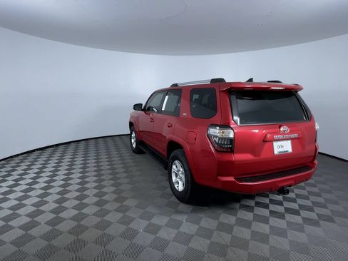 Used 2022 Toyota 4Runner SR5 Premium AWD/4WD image 7