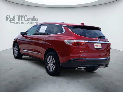 Used 2024 Buick Enclave Essence w/ Technology Package FWD image 3