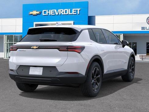 New 2026 Chevrolet Equinox EV LT image 30
