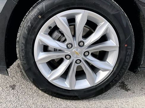 Used 2024 Chevrolet Malibu LT image 9