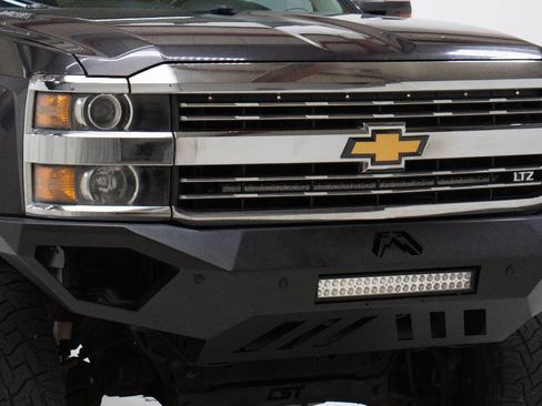 Used 2015 Chevrolet Silverado 2500 LTZ w/ Duramax Plus Package AWD/4WD image 9