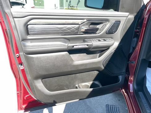 Used 2025 RAM 1500 Limited AWD/4WD image 11