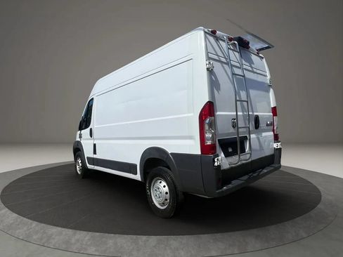 Used 2018 RAM ProMaster 2500 FWD image 7