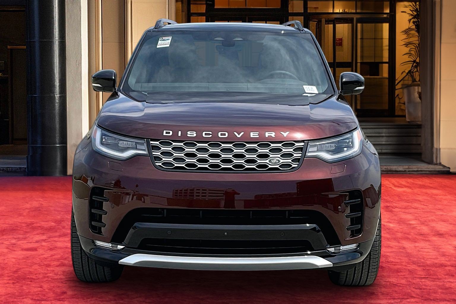 New 2026 Land Rover Discovery Limited Edition AWD/4WD image 3