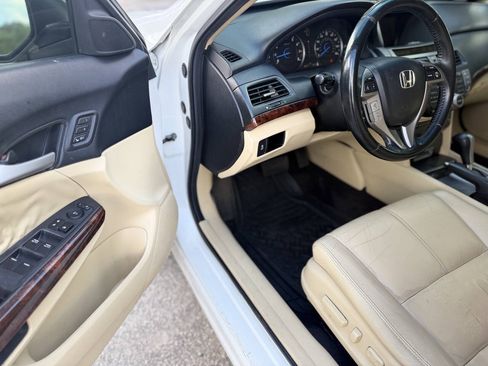 Used 2010 Honda Crosstour EX-L image 9