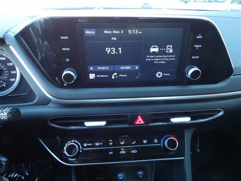 Used 2022 Hyundai Sonata SE image 19