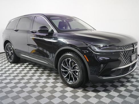 Used 2026 Lincoln Nautilus Premier w/ Equipment Group 102A AWD/4WD image 8