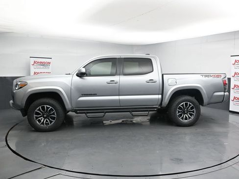 Used 2023 Toyota Tacoma TRD Sport w/ Advanced Technology Package AWD/4WD image 5