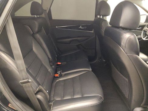 Used 2018 Kia Sorento EX FWD image 19
