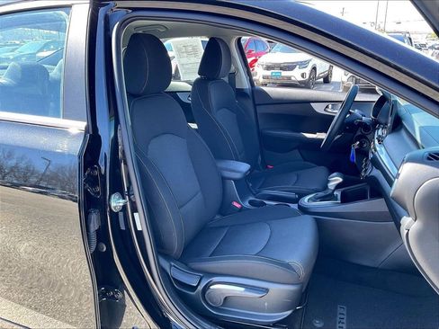 Used 2024 Kia Forte LXS FWD image 10