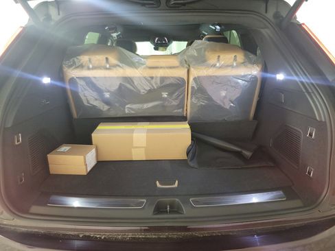 New 2025 Cadillac Escalade IQ Sport 2 w/ LPO, ONYX Package image 19