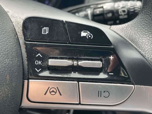 Used 2022 Hyundai Tucson SE w/ Cargo Package FWD image 19