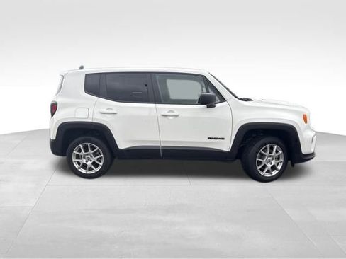 Used 2023 Jeep Renegade Latitude image 8