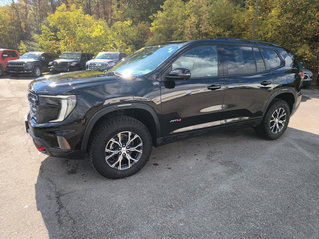 Used 2025 GMC Acadia AT4 w/ Super Cruise Package AWD/4WD image 1