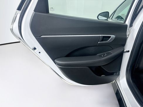 Used 2025 Hyundai Sonata SEL FWD image 27